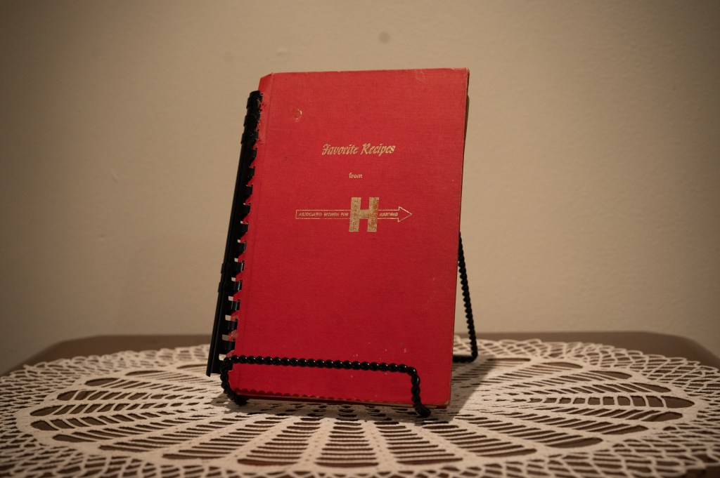 Picture of the Favorite Recipes cookbook